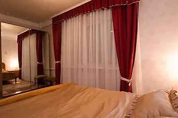 Holosiyvsky Hotel 3*