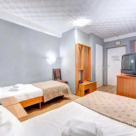 Holosiyvsky Hotel