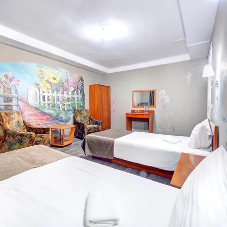 Holosiyvsky Hotel 3*