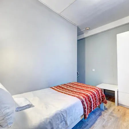 Holosiyvsky Hotel Kiev