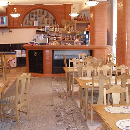 Holosiyvsky Hotel