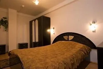 Holosiyvsky Hotel