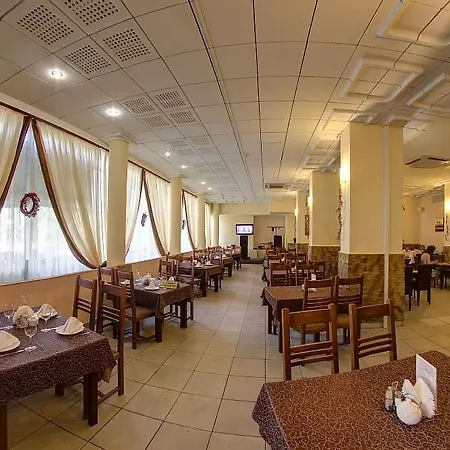 Holosiyvsky Hotel Kiev