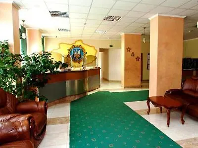 Holosiyvsky 3*